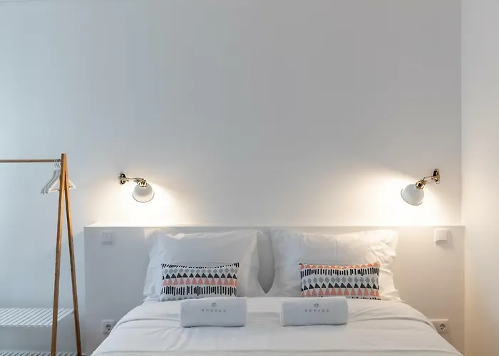 Botica 4* إسبِنو