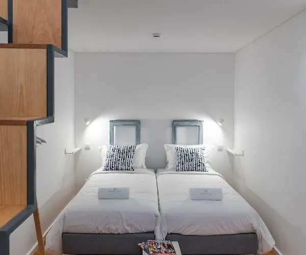 Botica 4* إسبِنو